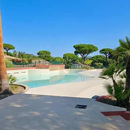 Gasmim79 - Maison Pour 6 Personnes Situee Dans Un Parc Arbore Avec Piscine Proche De St Tropez Et Ses Plages גאסה