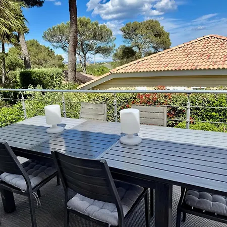 فيلة Gasmim79 - Maison Pour 6 Personnes Situee Dans Un Parc Arbore Avec Piscine Proche De St Tropez Et Ses Plages